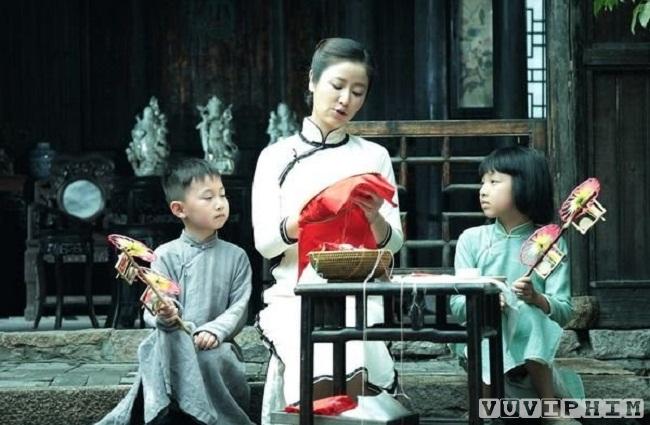 Bí Ẩn Giày Tú Hoa