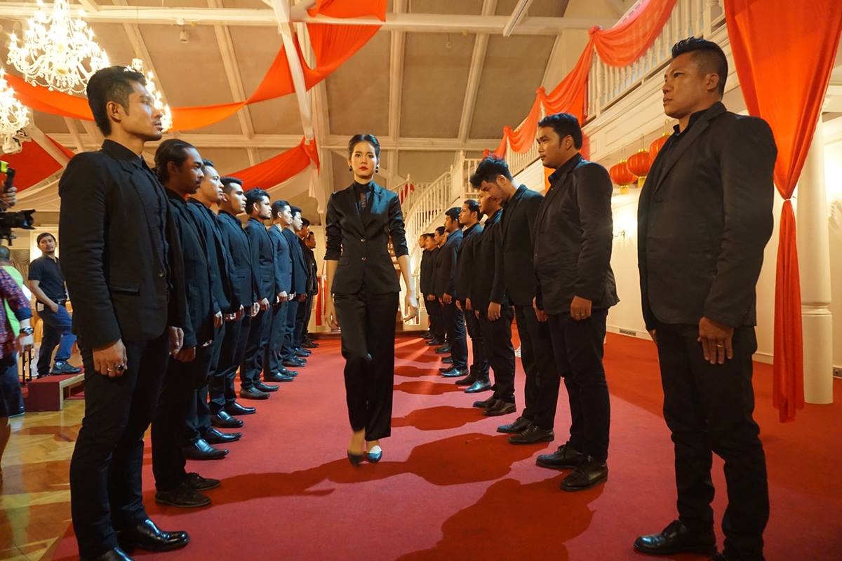 Thiên Nga Cốt Rồng